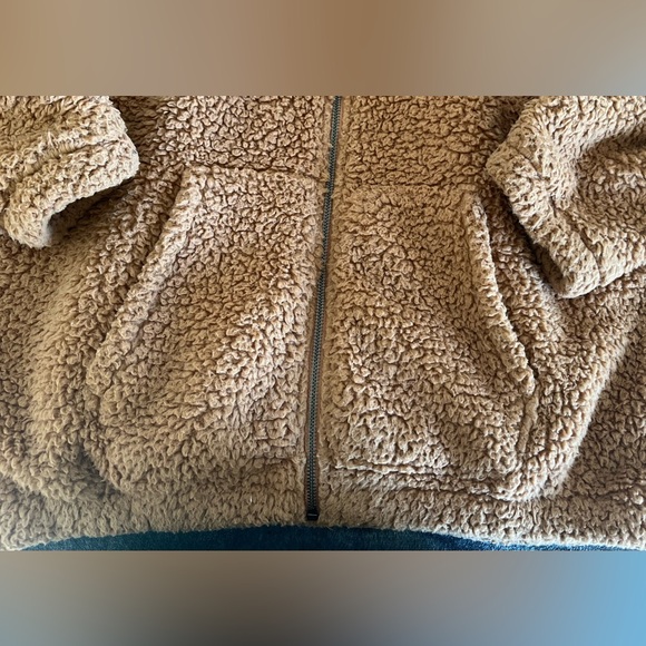 American Eagle Super comfy zip up hoodie size XS. Excellent condition. - Picture 4 of 5